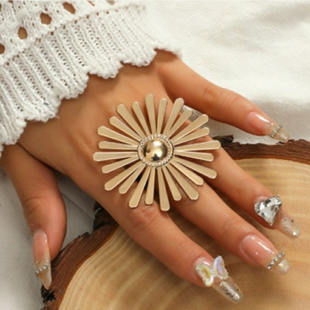 Exaggerated Flower Ring In Gold Tone Gold Metal Ring